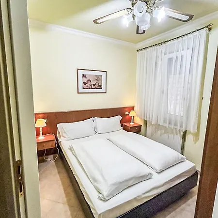 Apartamento Piccola Italia-1 By Interhome